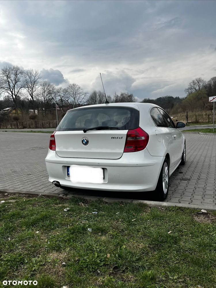 BMW Seria 1 - 9