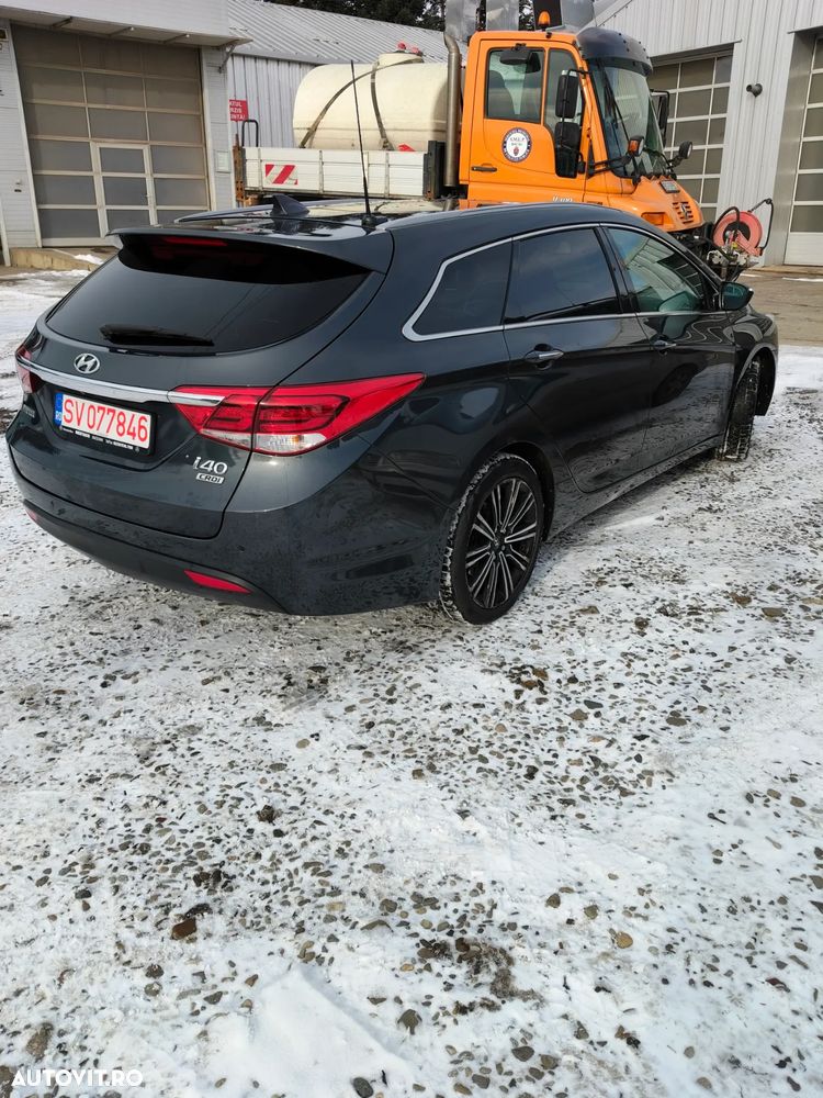 Hyundai i40 Kombi 1.7 CRDi DCT Premium - 5