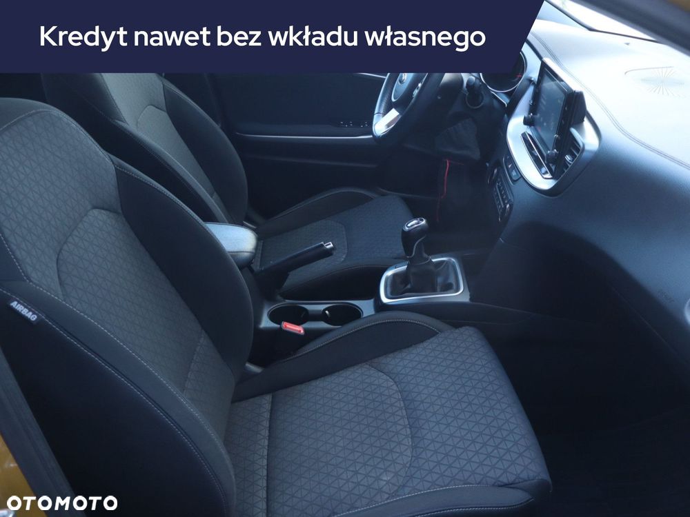 Kia XCeed - 11