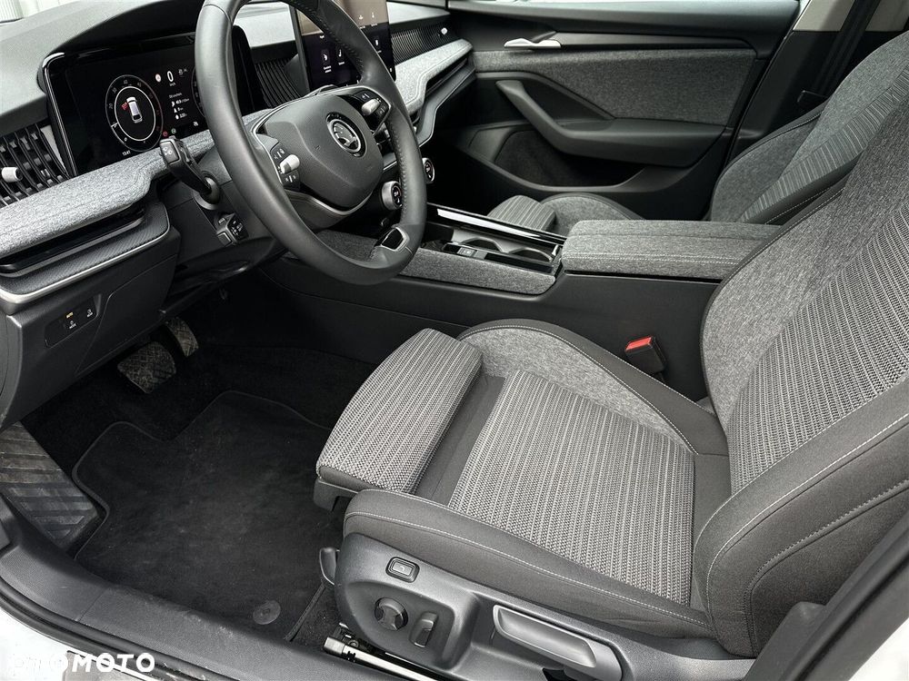 Skoda Superb 2.0 TDI SCR 4x4 Selection DSG - 12