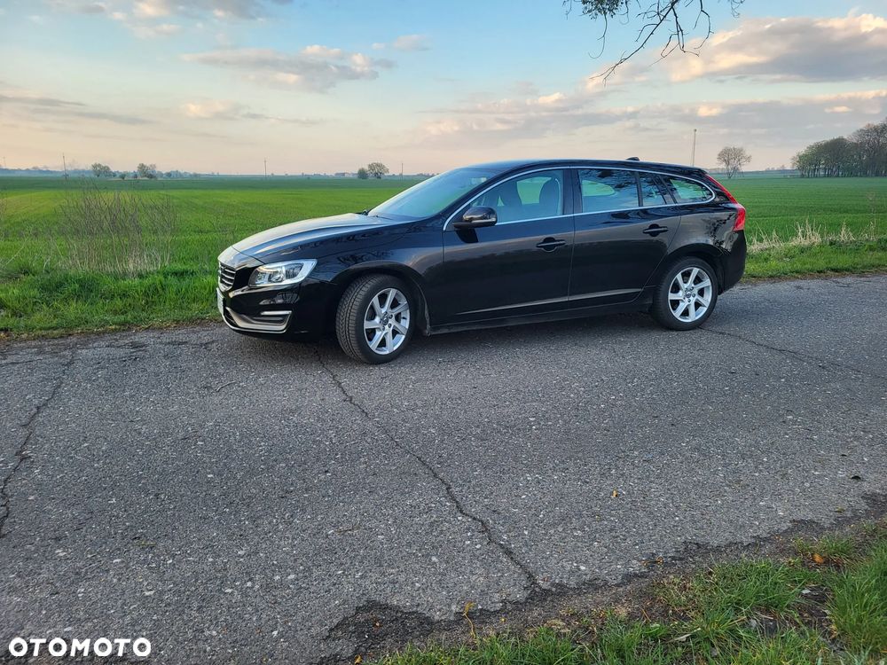 Volvo V60 T4 Momentum - 2