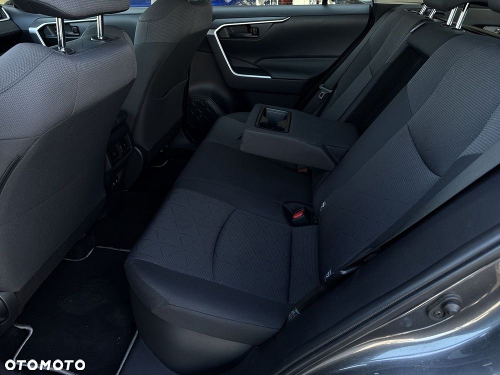 Toyota RAV4 - 30
