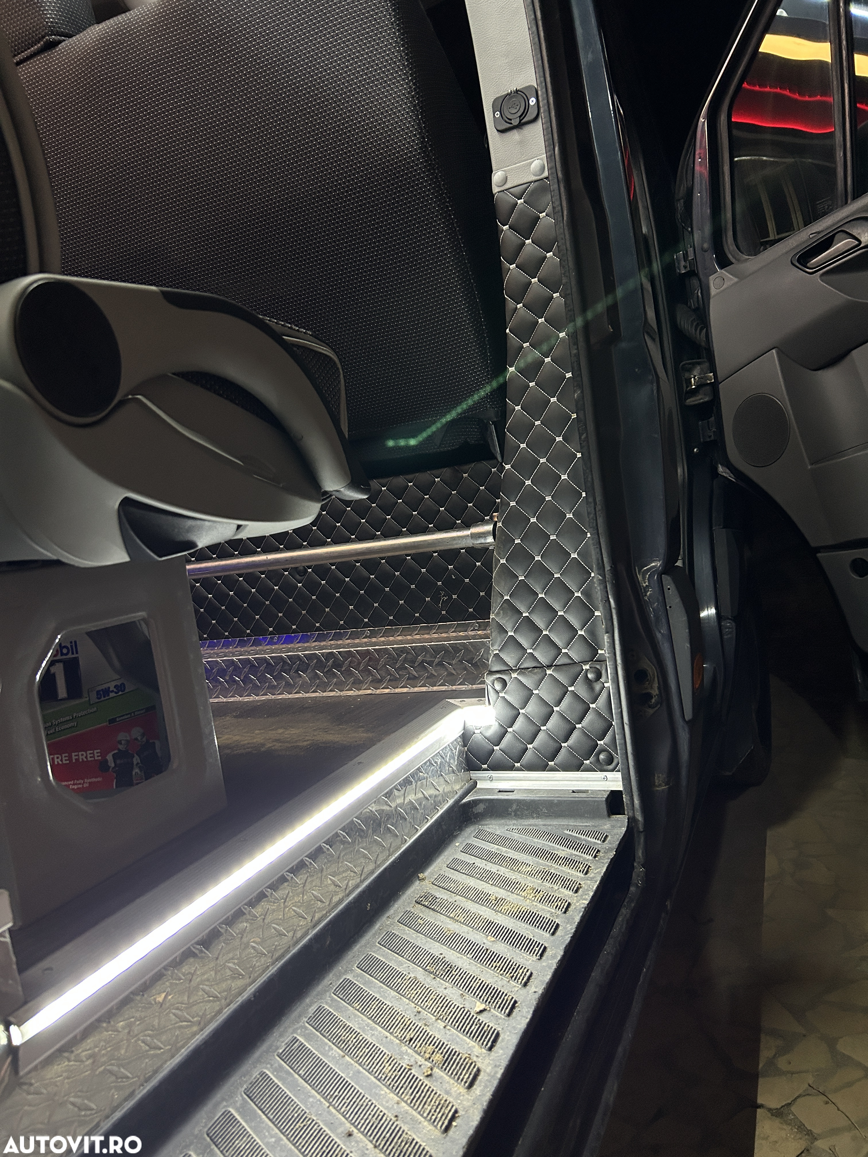 Mercedes-Benz Sprinter 318 CDI 906.233 - 21