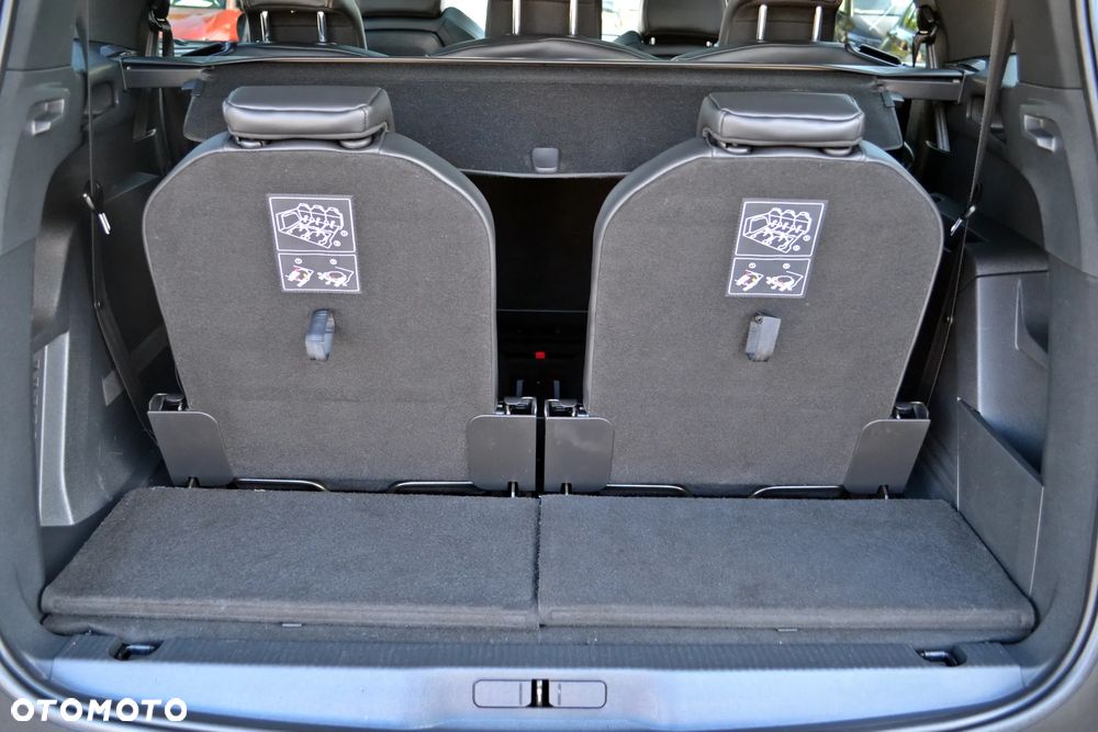 Peugeot 5008 - 32
