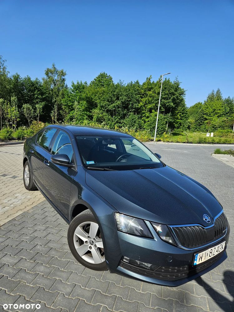 Skoda Octavia 1.6 TDI Ambition DSG - 1