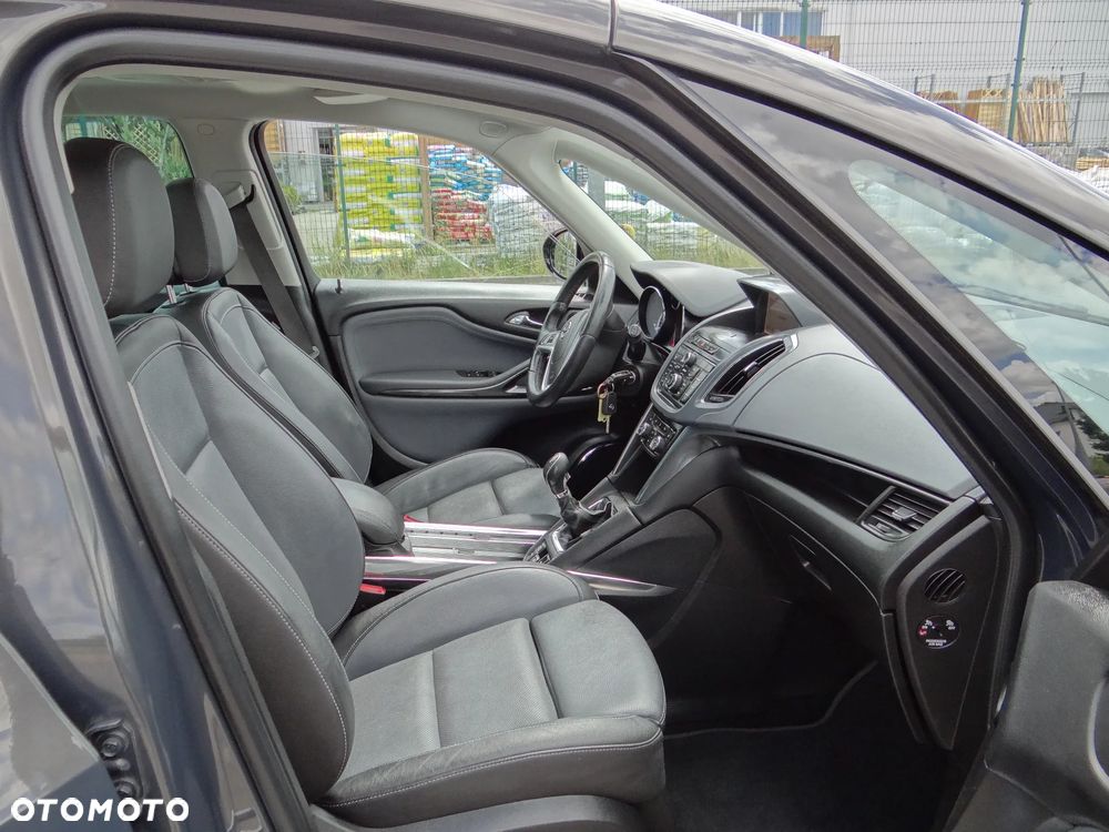 Opel Zafira - 9