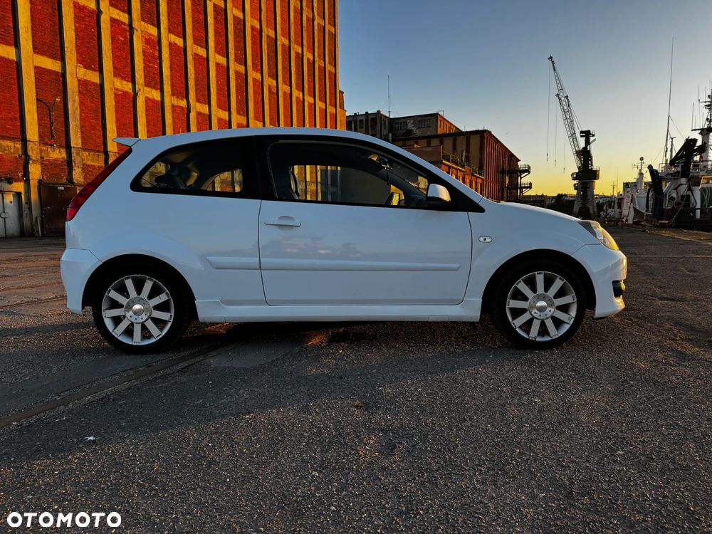 Ford Fiesta - 8