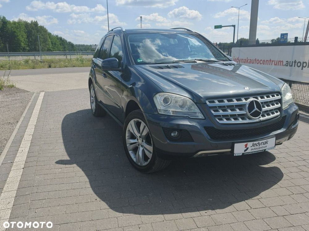Mercedes-Benz ML - 7