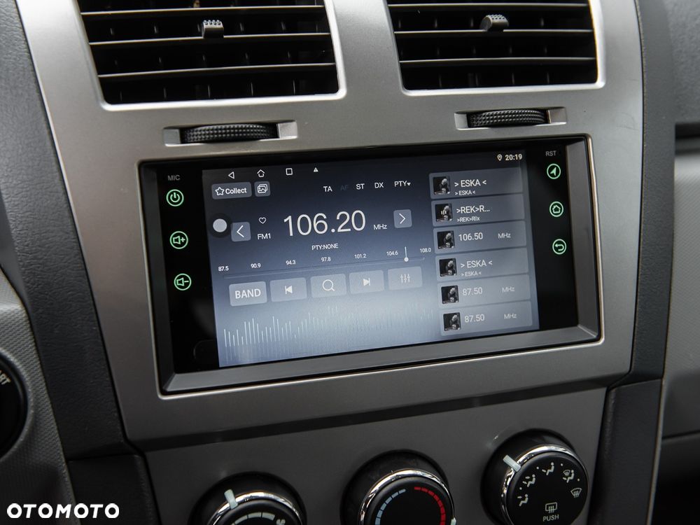 Dodge Avenger - 20