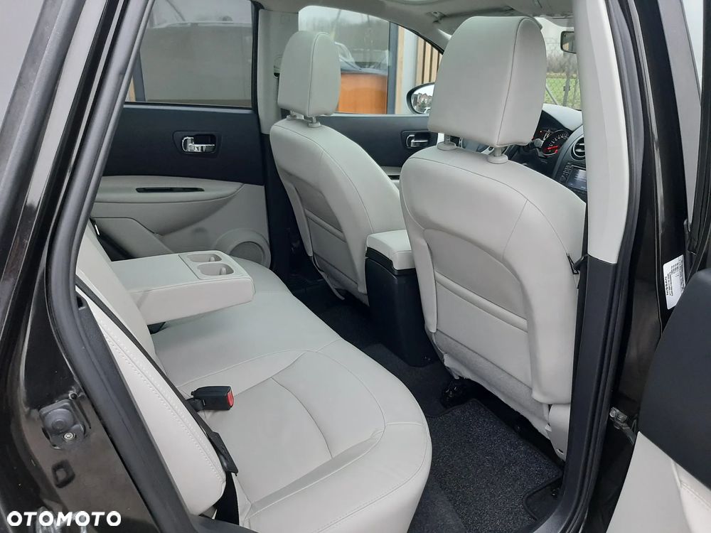 Nissan Qashqai 2.0 4 x 4 CVT tekna - 24