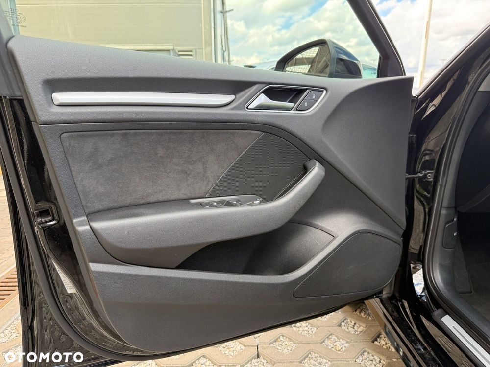 Audi A3 Sportback 35 TFSI mHEV S Line S tronic - 13
