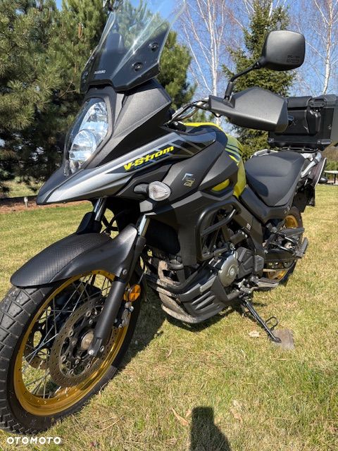 Suzuki V-STROM - 9
