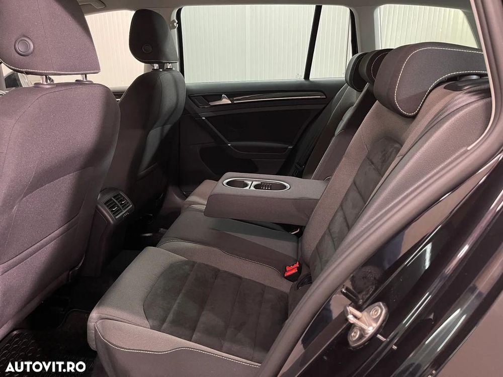 Volkswagen Golf 1.6 TDI DPF BMT Highline - 12