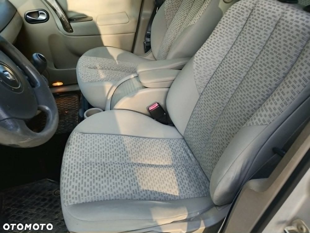Renault Scenic 1.6 16V Confort Authentique - 6