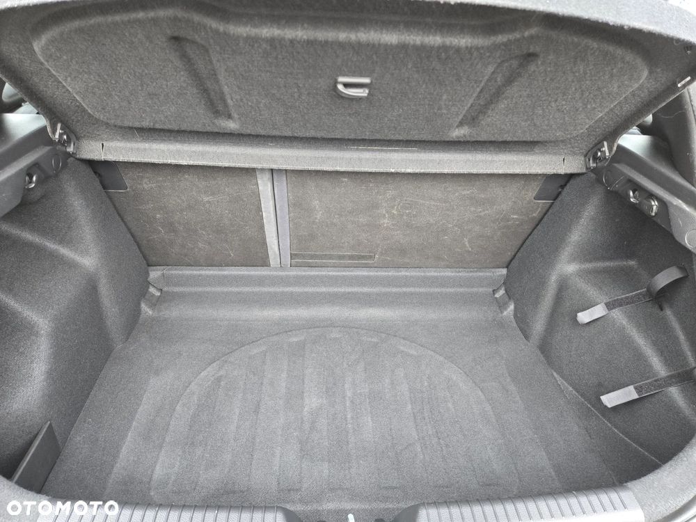 Hyundai i30 - 23