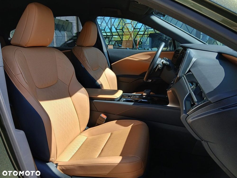Lexus RX 450h+ Prestige - 28