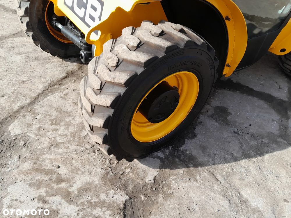 JCB 520-40 - 20
