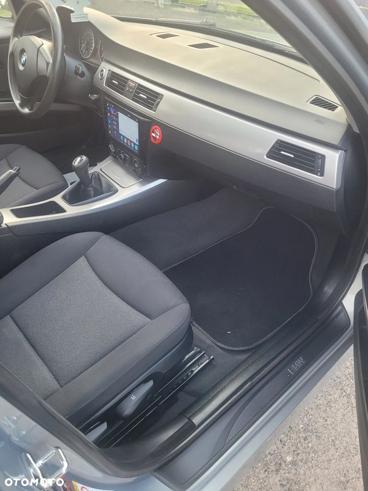 BMW Seria 3 - 17