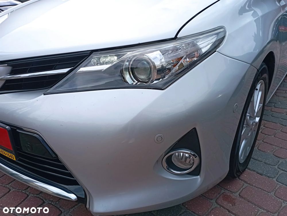 Toyota Auris 1.6 Dynamic - 23
