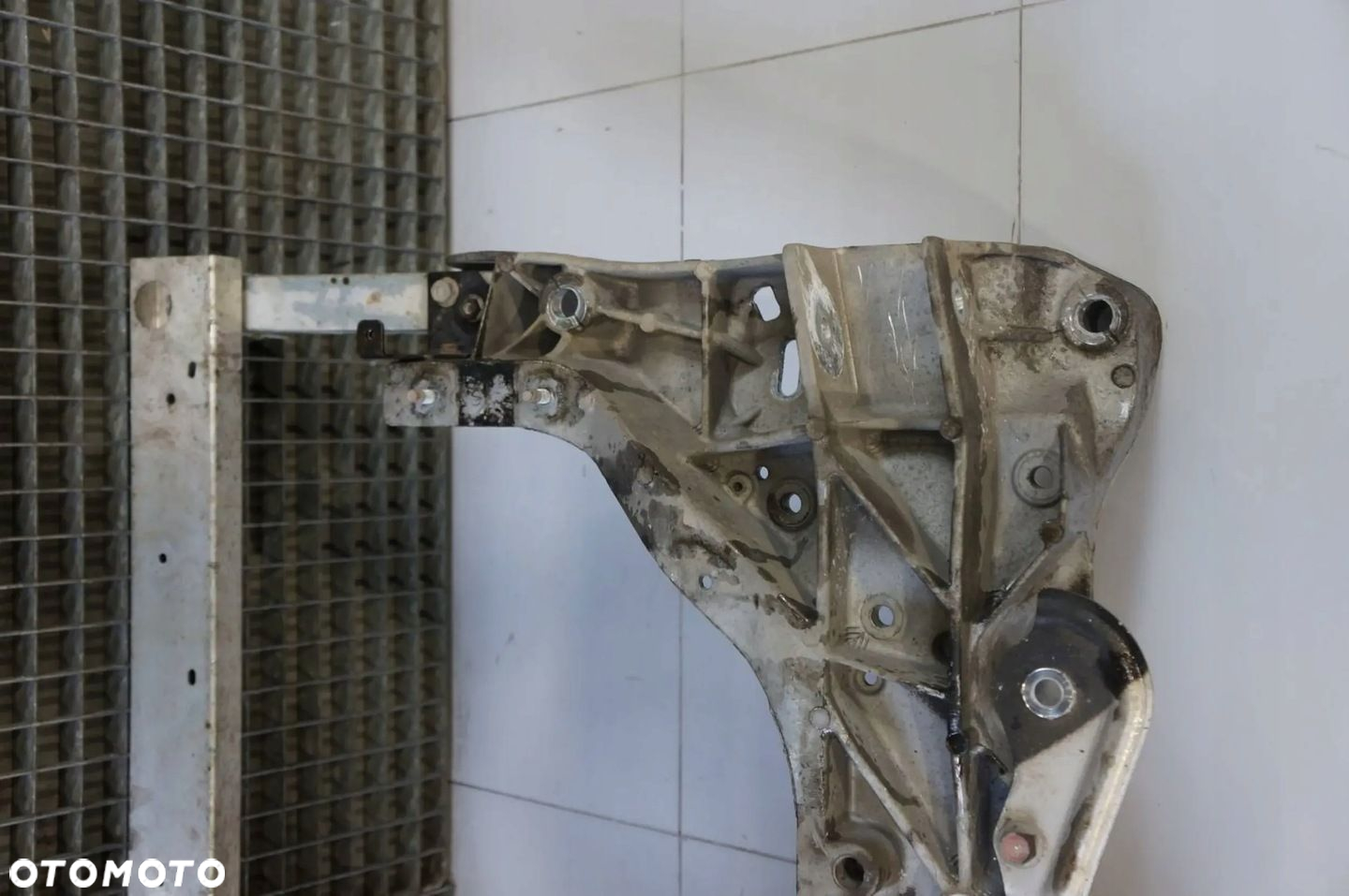 BELKA SANKI WÓZEK PRZÓD ZAWIESZENIE INFINITI FX II LIFT QX70 3.0D - 3
