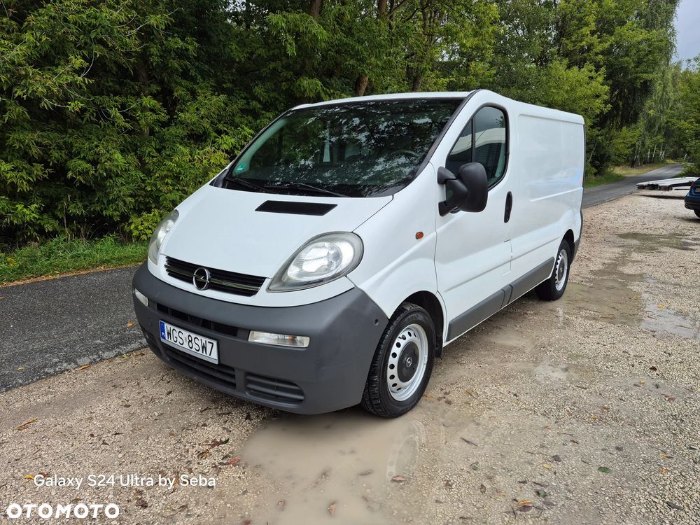 Opel Vivaro - 1