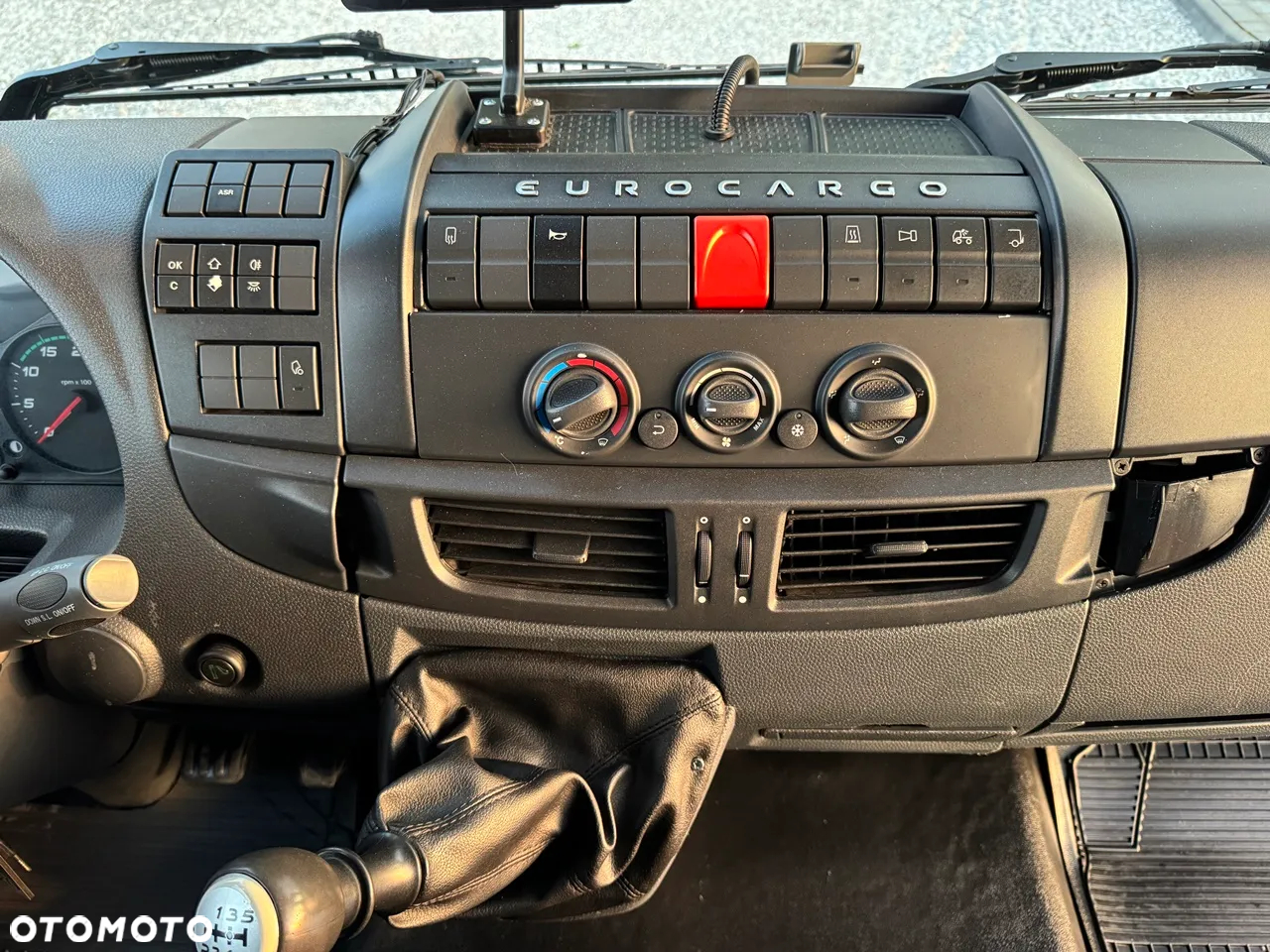 Iveco EUOROCARGO E6 E21 / 4700 kg ŁADOWNOŚĆ /18 PALET / WINDA 1500 KG - 26