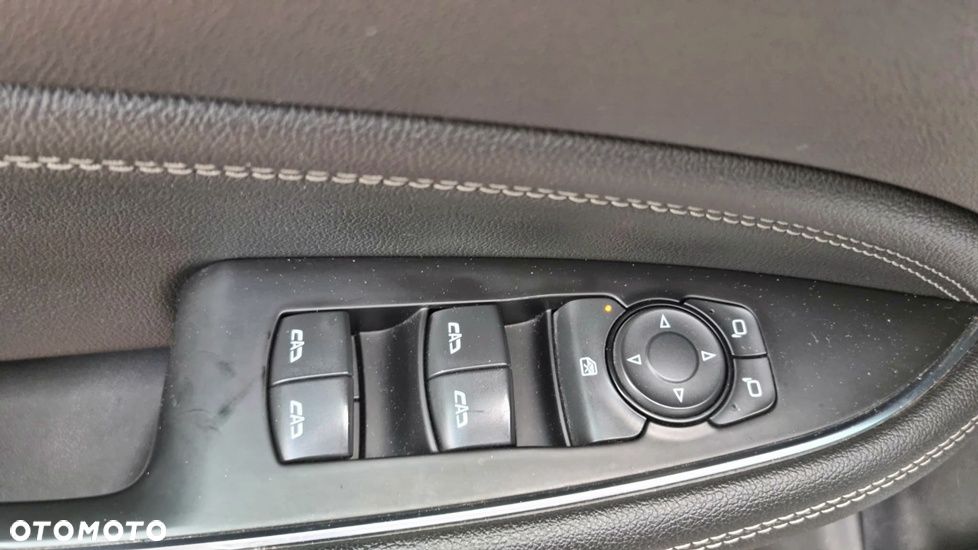 Opel Insignia 2.0 CDTI automatik Business Innovation - 21