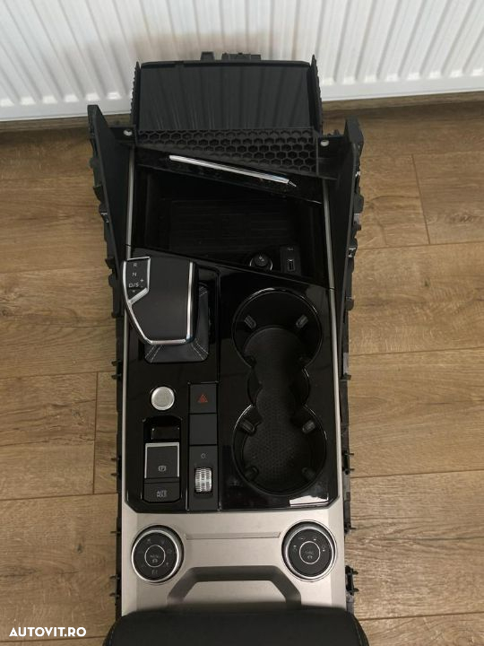 Consola - VW TOUAREG CR7 - 5