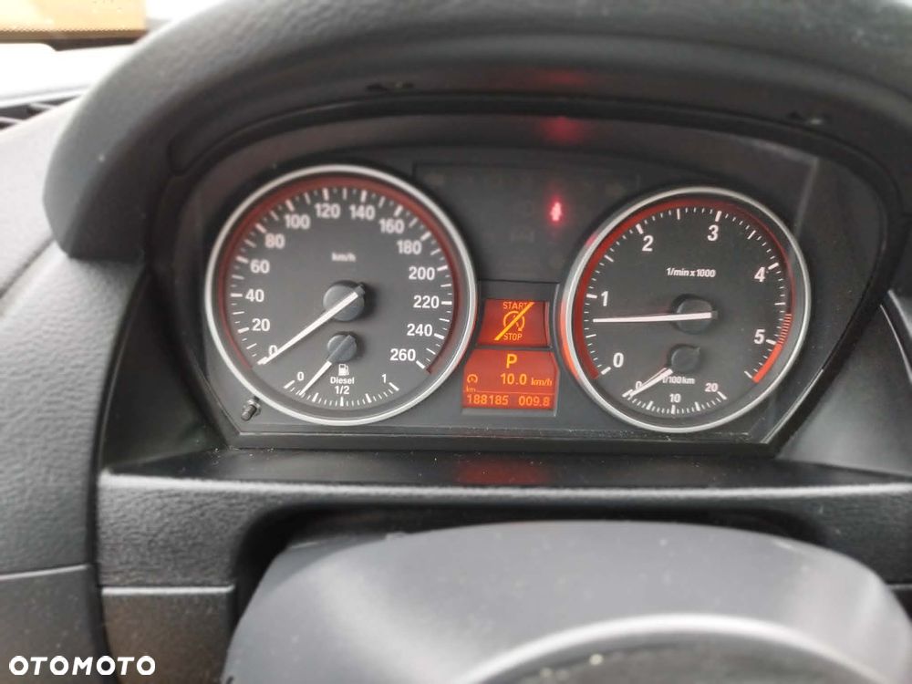 BMW X1 xDrive18d xLine - 15