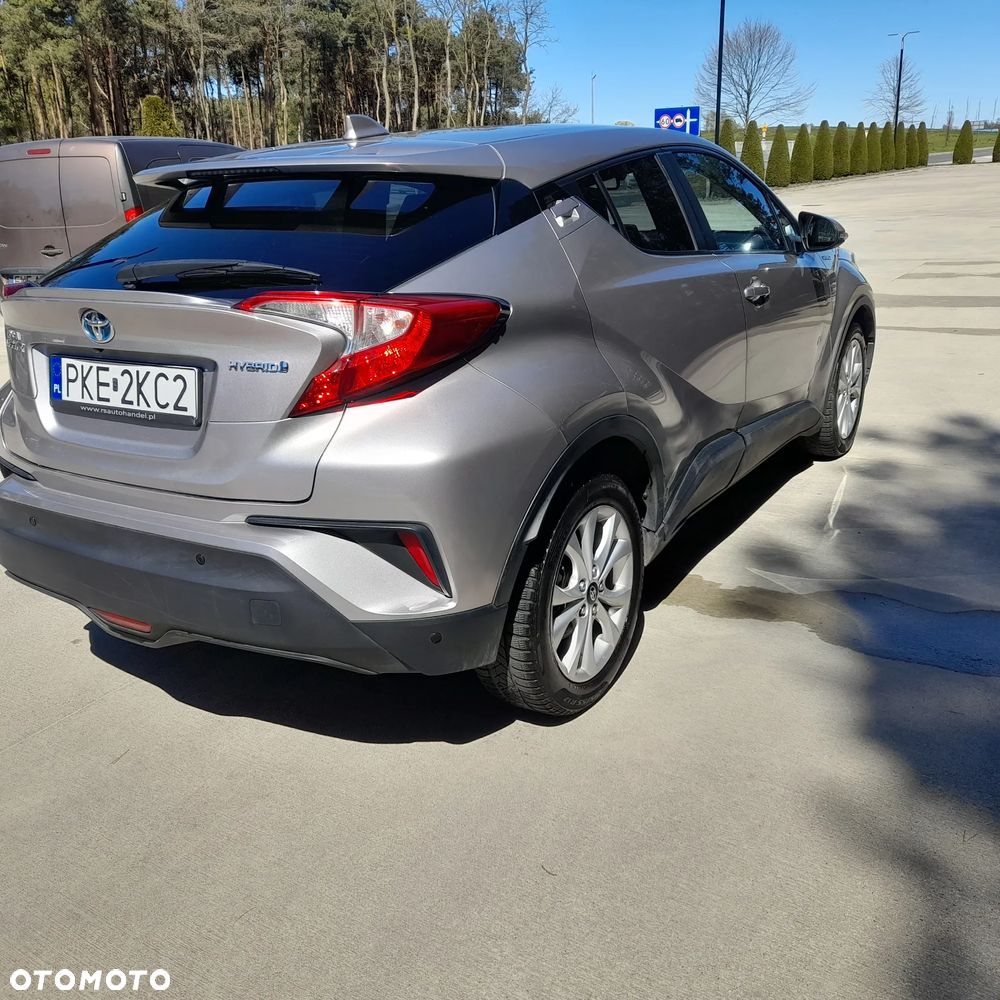 Toyota C-HR - 4