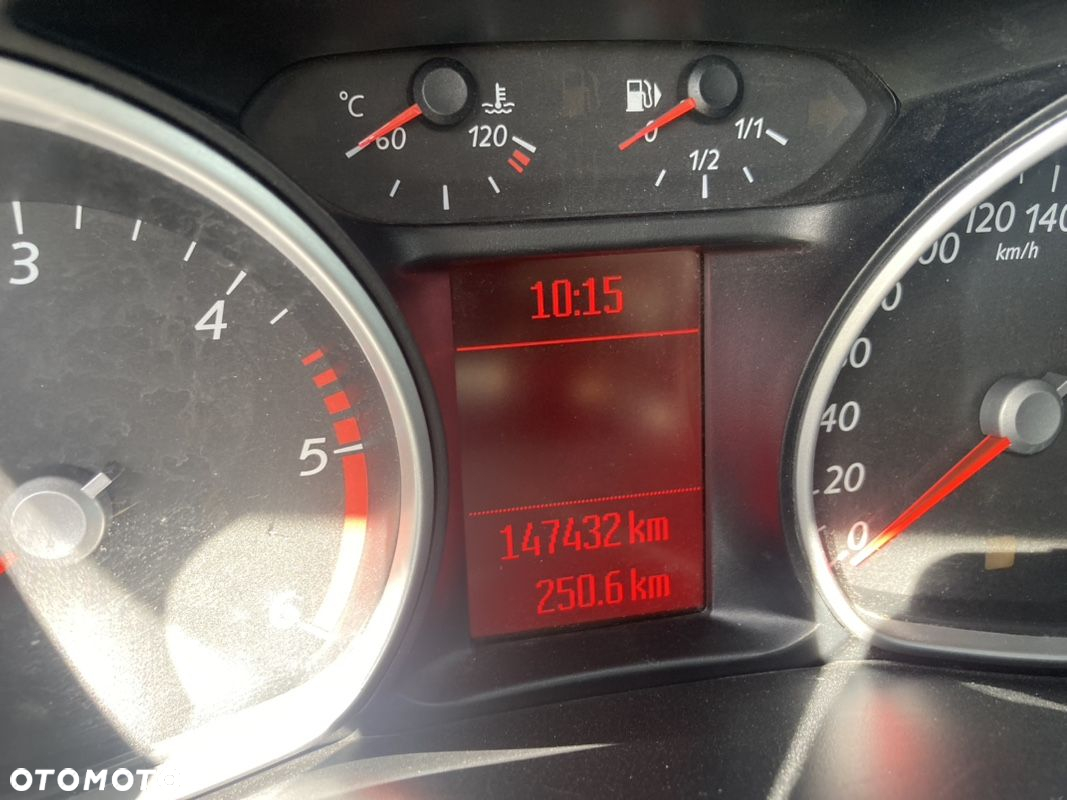 Ford S-Max 2.0 TDCi DPF Champions Edition - 11