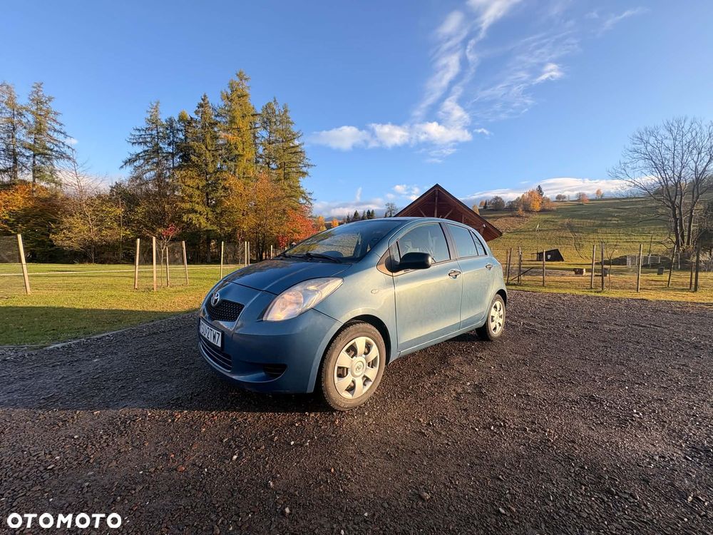 Toyota Yaris 2008 photo 2