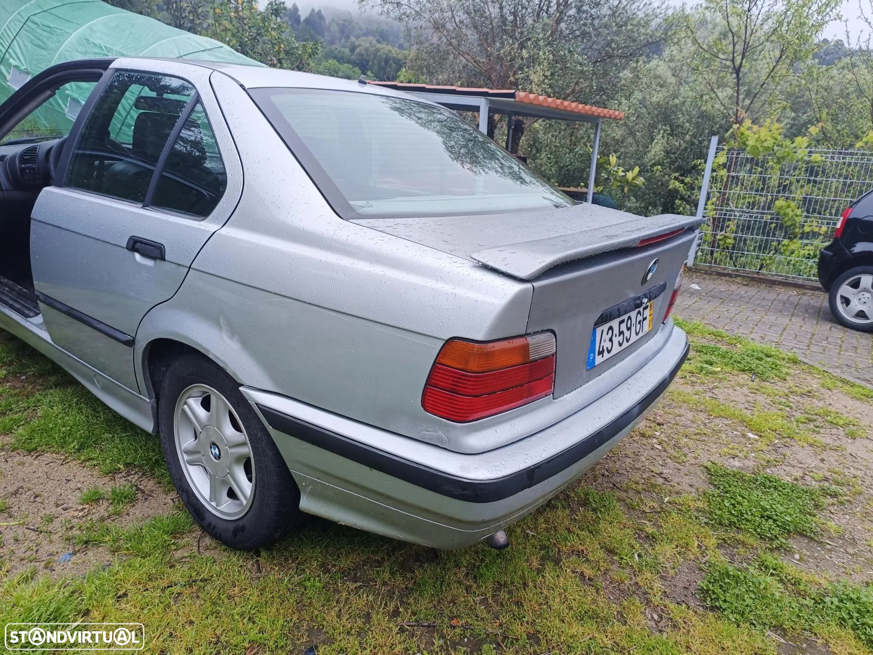 BMW 318 tds - 11