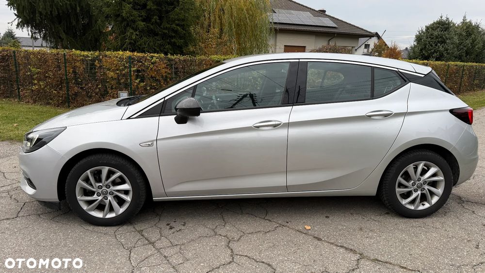 Opel Astra V 1.2 T Elegance S&S - 4