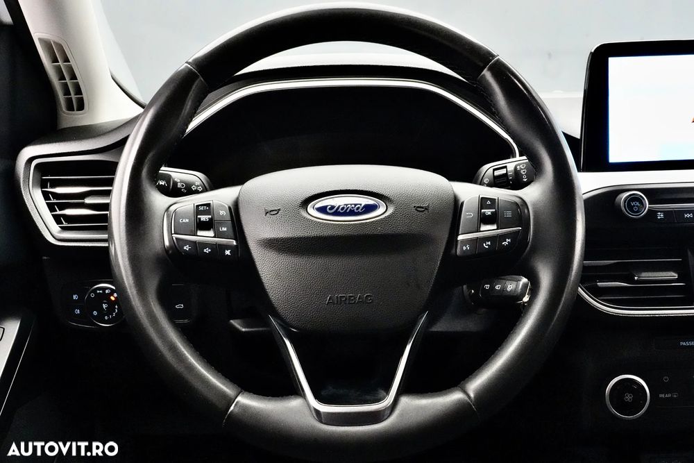 Ford Focus 1.0 EcoBoost Titanium Business - 18