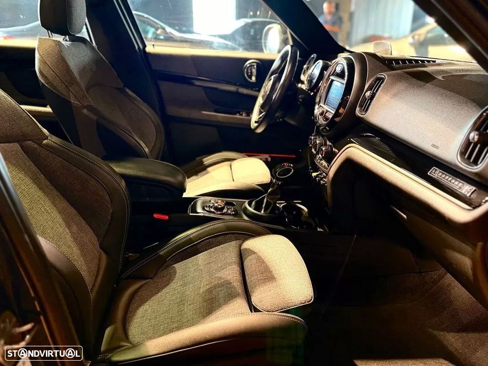 MINI Countryman Cooper SE ALL4 Auto - 8