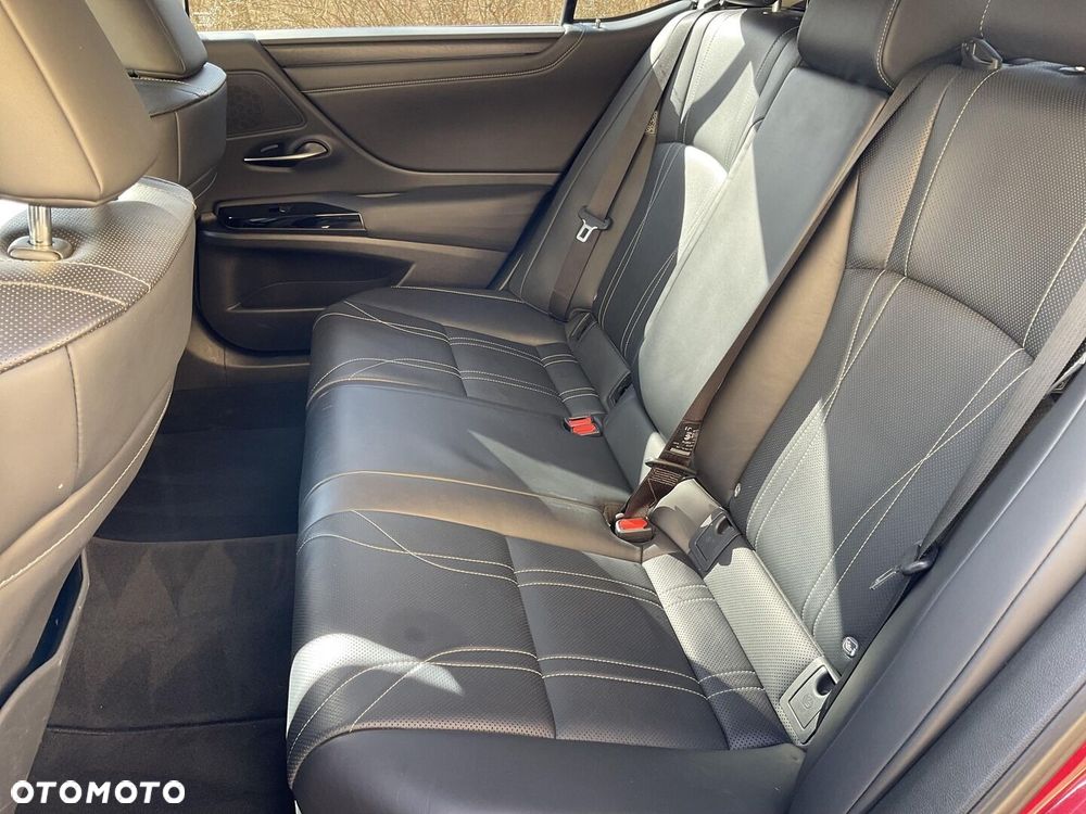 Lexus ES 300h Prestige - 18