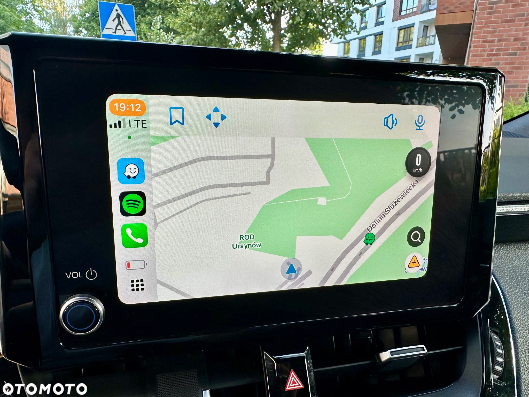 Toyota Corolla 2.0 Hybrid Style - 24