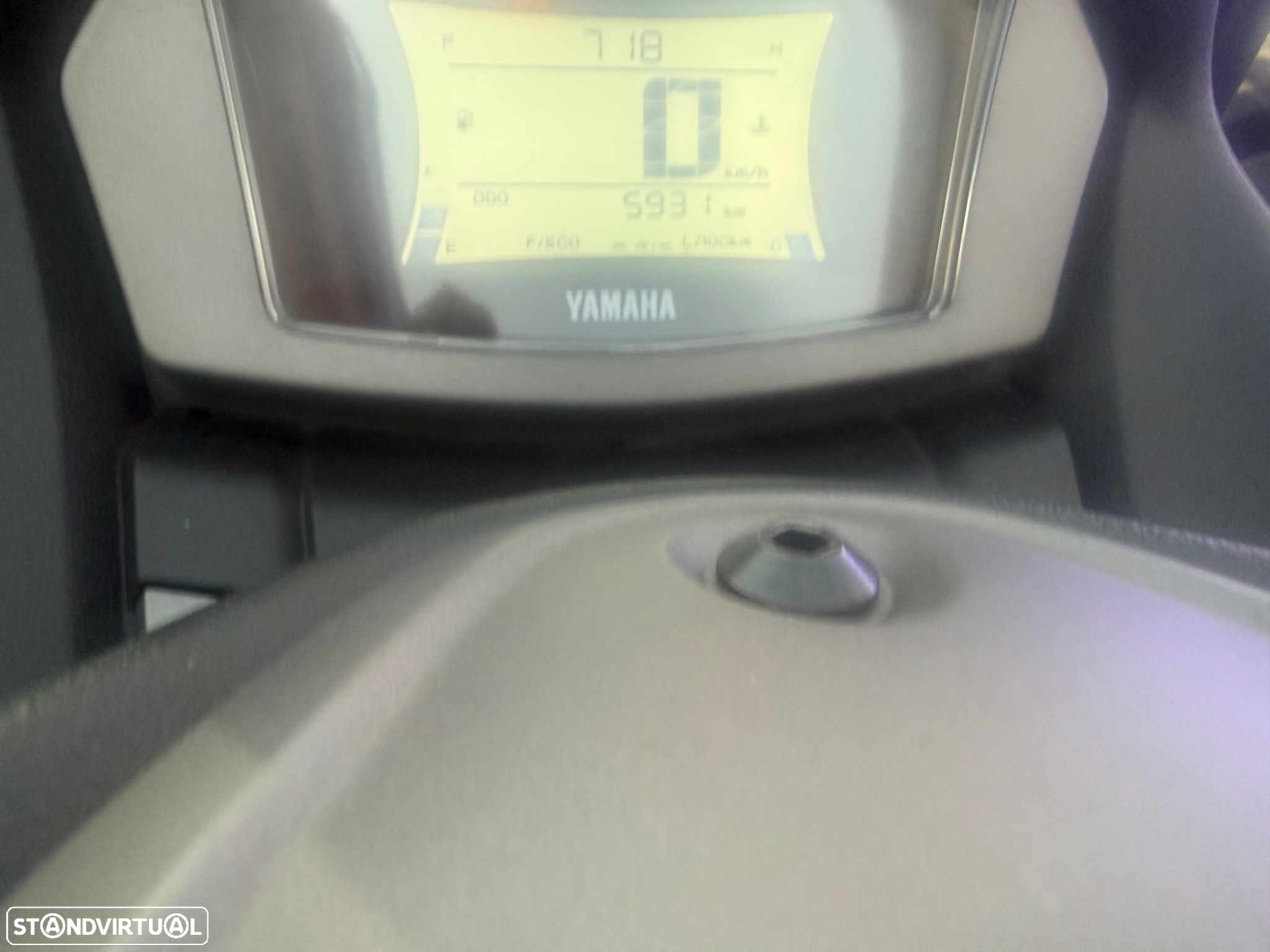 Yamaha NMAX - 8