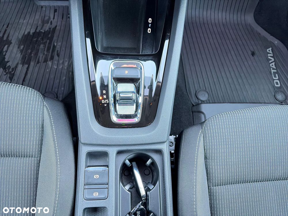 Skoda Octavia 1.5 TSI e-Tec Ambition DSG - 19