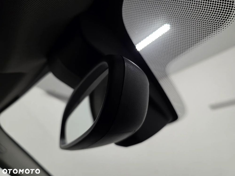 BMW X1 sDrive18d M Sport sport - 29