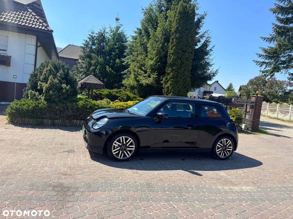 MINI Cooper SE Resolute Edition - 3