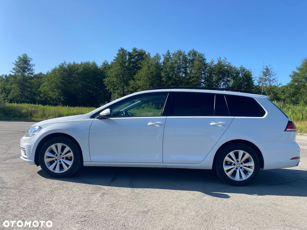Volkswagen Golf - 2