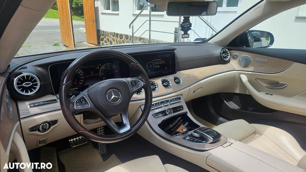 Mercedes-Benz E - 10