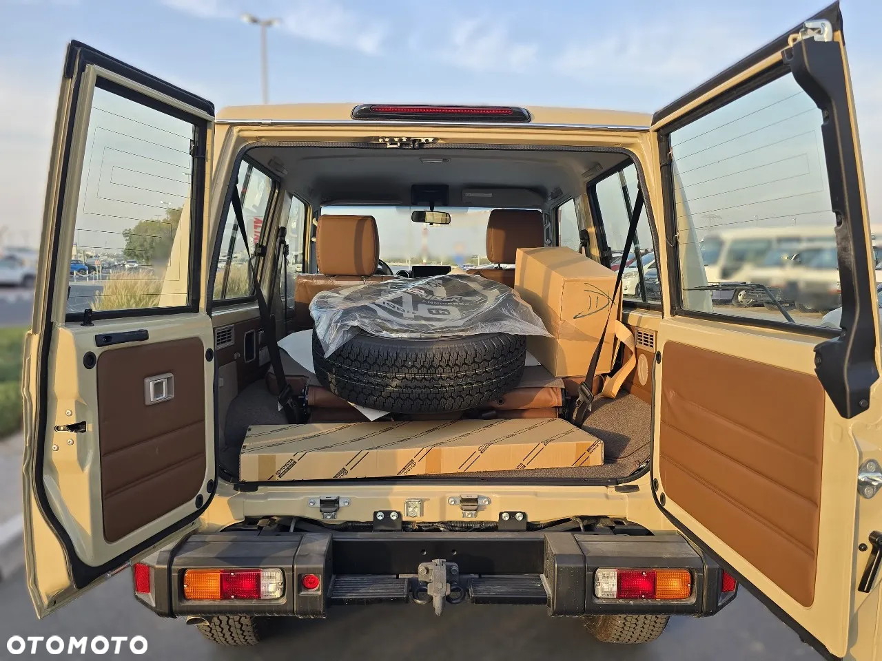 Toyota Land Cruiser - 11