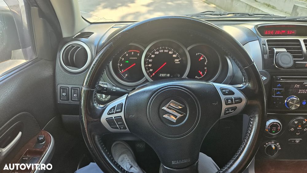 Suzuki Grand Vitara - 7