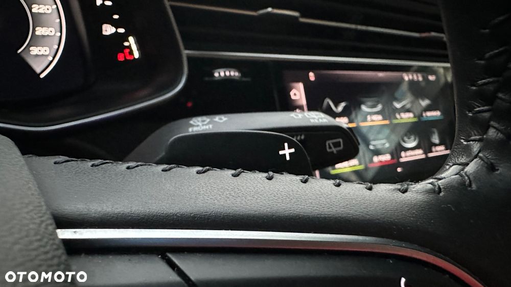 Audi Q8 55 TFSI quattro tiptronic - 20