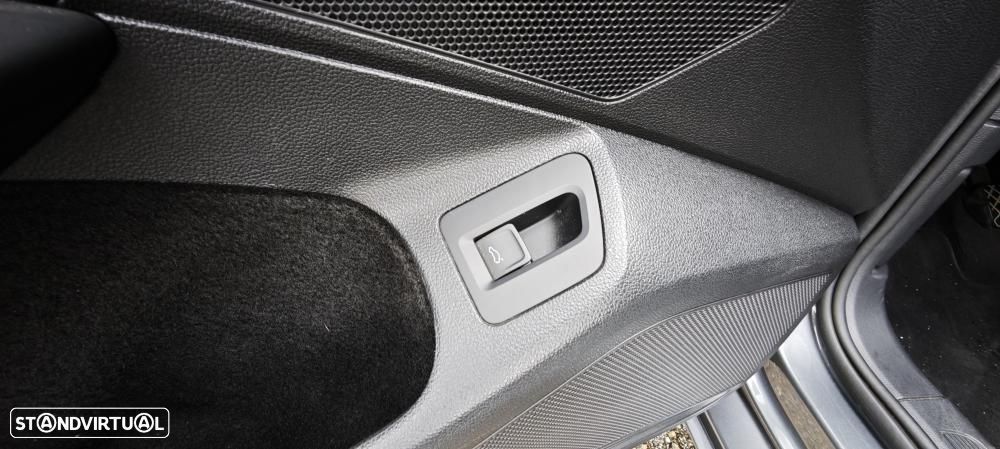 VW Passat 1.6 TDI Confortline - 33