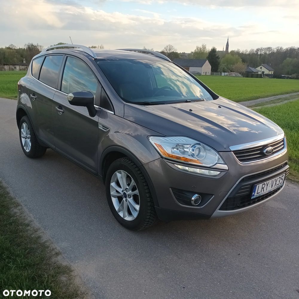 Ford Kuga 2.0 TDCi 2x4 Titanium - 10