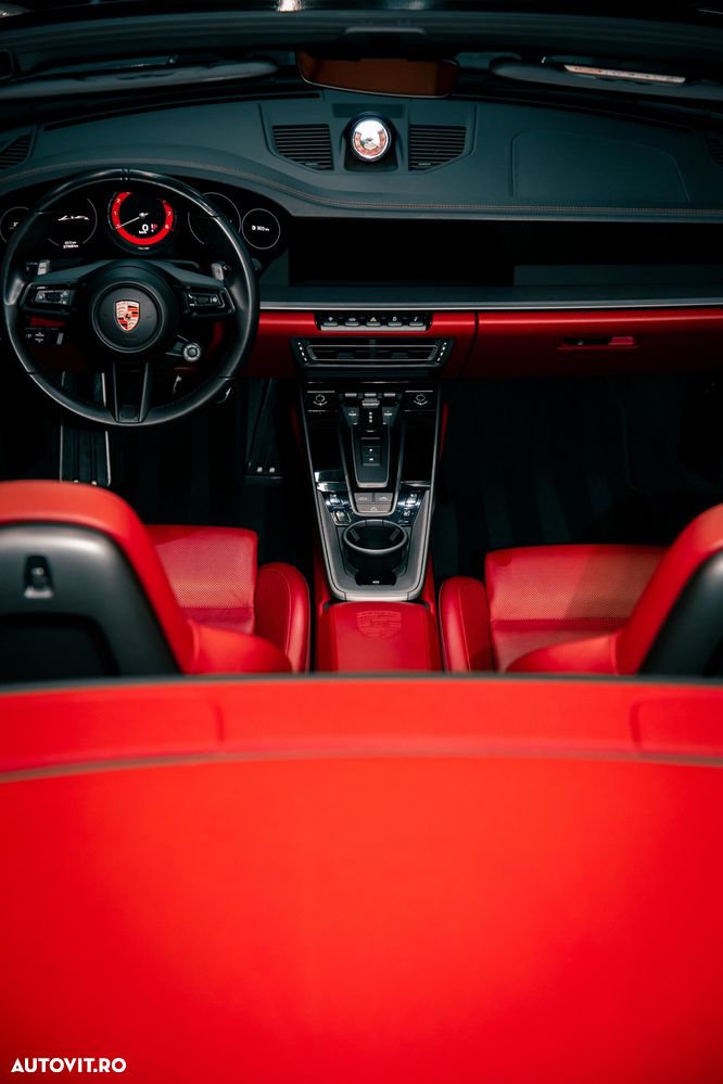 Porsche 911 GTS PDK - 17